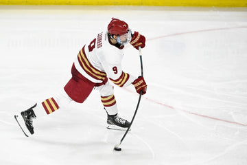 Comprendre les flexions des bâtons de hockey : Low Kick, Mid Kick et Hybrid