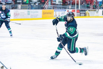 Un bâton de hockey Prototype All Black comme cadeau de Noël